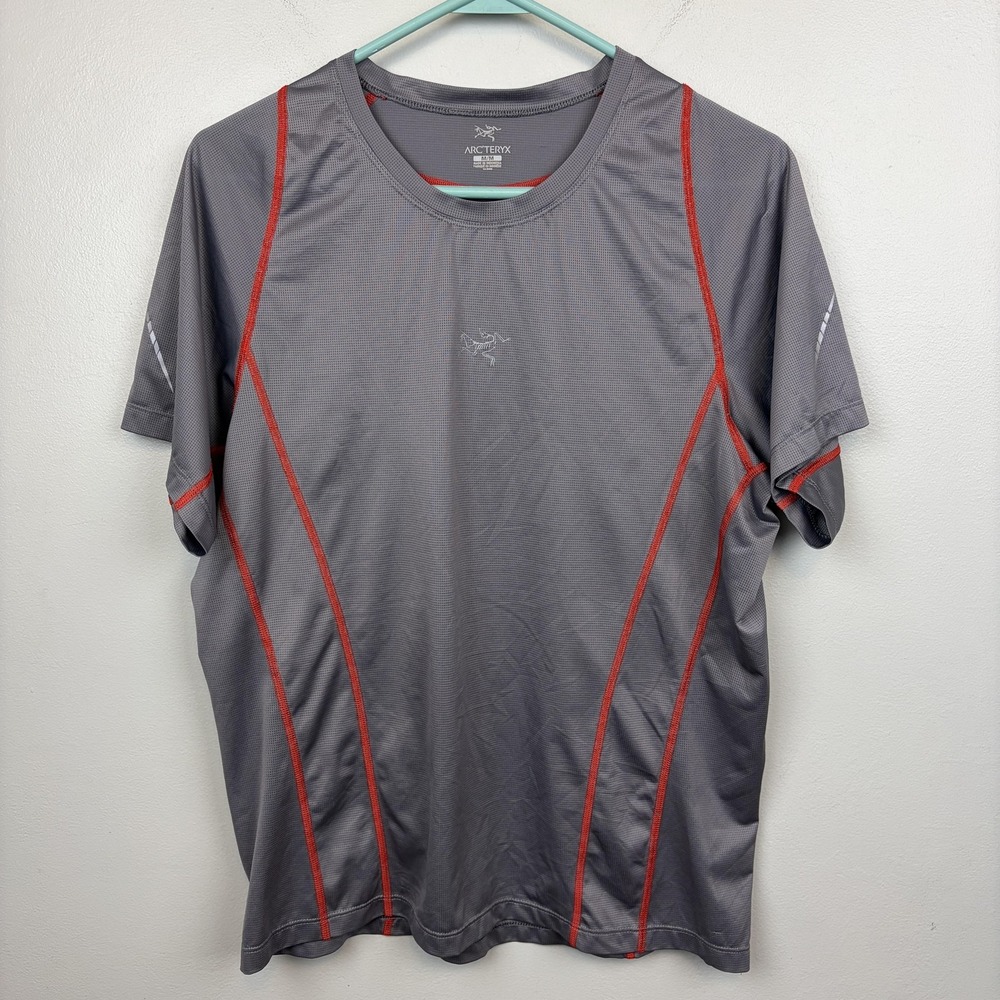 Arc'teryx Shirt‎ Mens Medium Gray Red Short Sleeve Athletic Running Motus